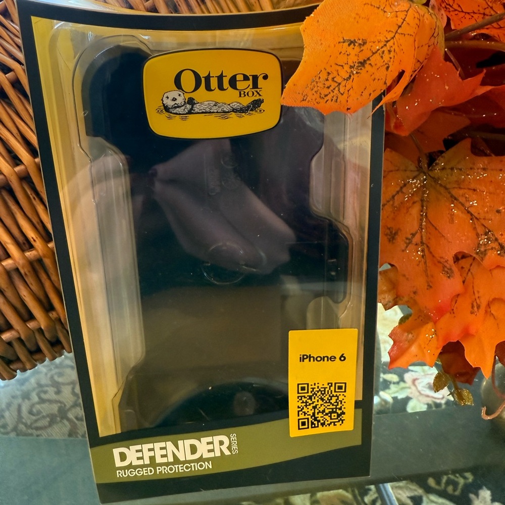 New OtterBox Defender Series Case for iPhone 6 - Black